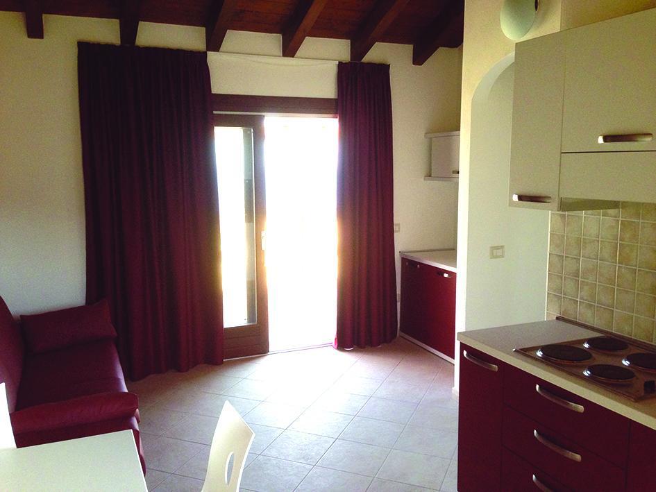 Residence L'Incanto Attici 卡斯特尔萨多 外观 照片