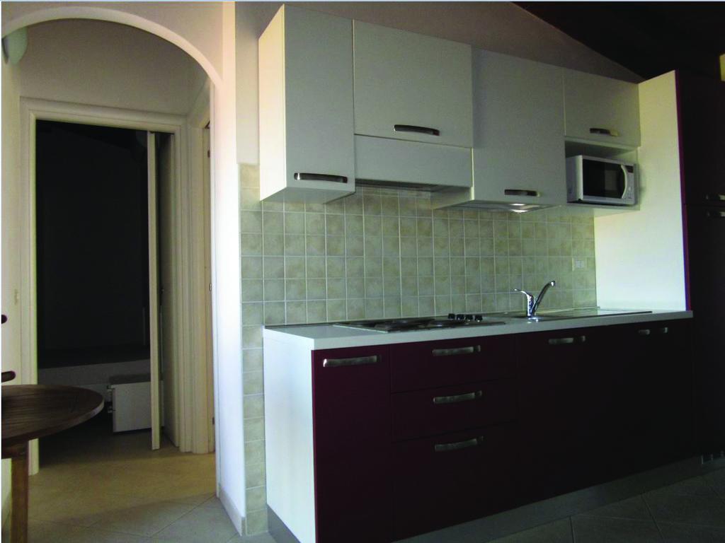 Residence L'Incanto Attici 卡斯特尔萨多 外观 照片
