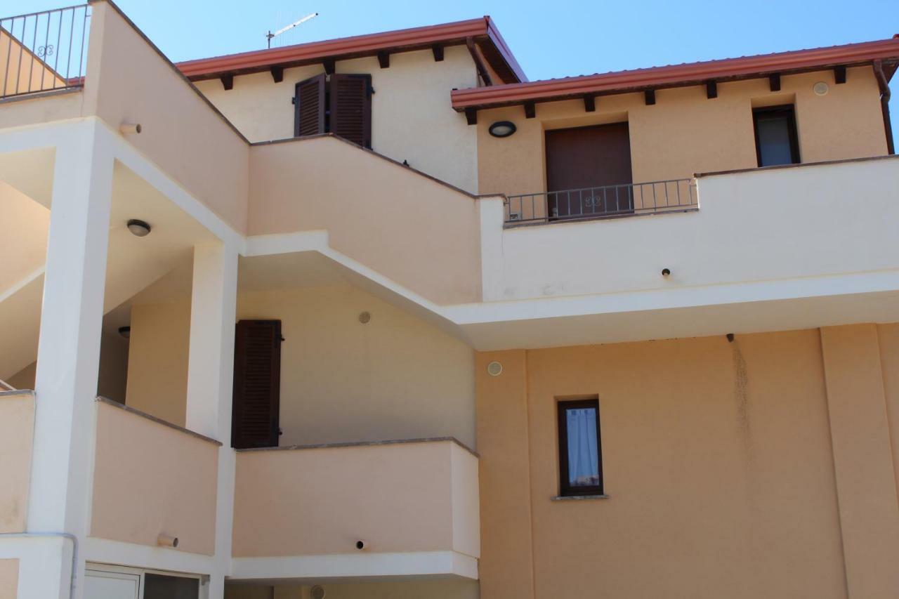 Residence L'Incanto Attici 卡斯特尔萨多 外观 照片